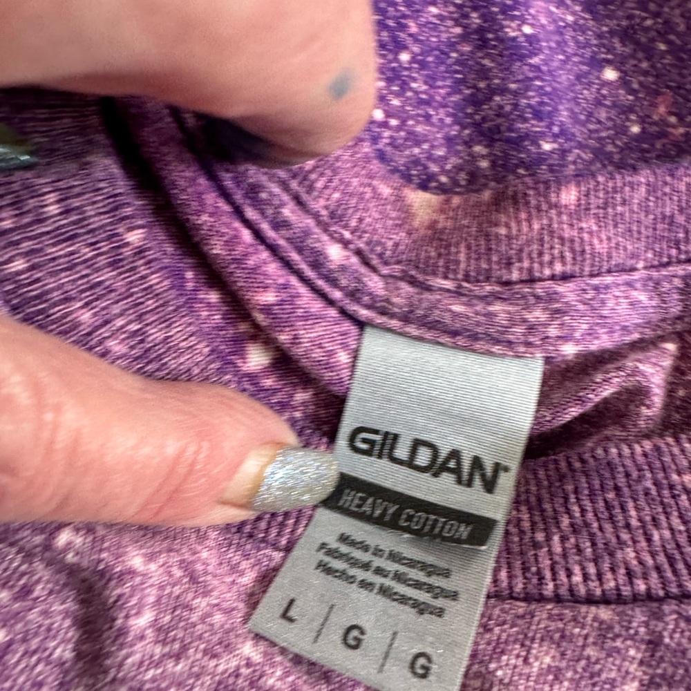 Gildan bleached t-shirt, size Lg - Picture 7 of 8